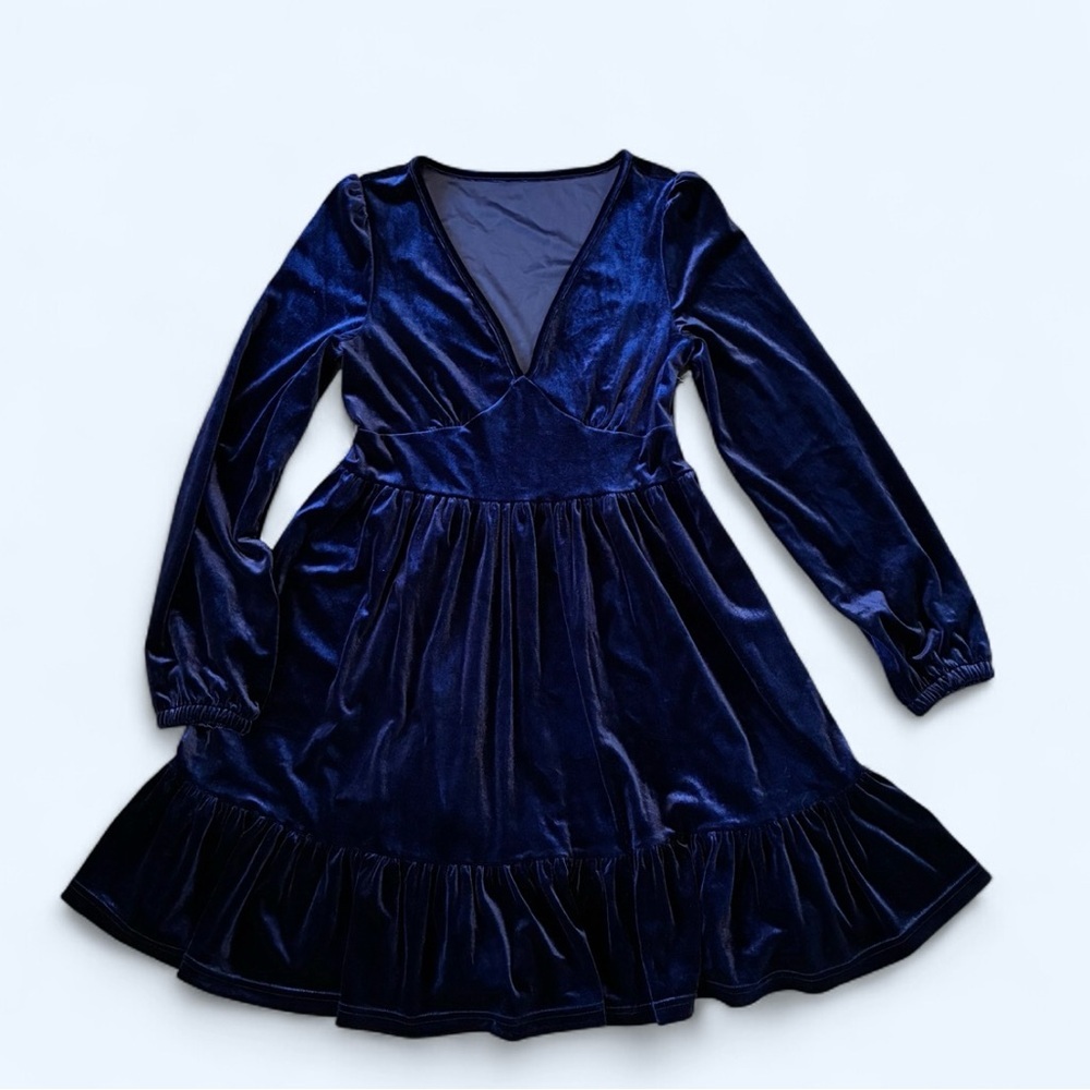 Halara NWT Navy blue velvet babydoll dress with ruffle hem and long sleeves